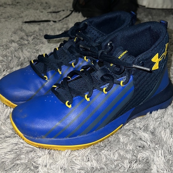 Under Armour Steph Curry 2.5 GS ‘Dub Nation Boy’s Basketball Sneakers - Picture 2 of 9